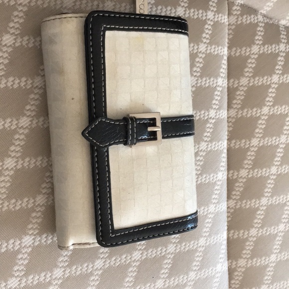 Wallet - Picture 1 of 4